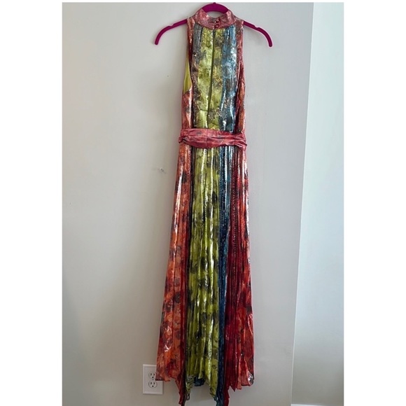 Alice + Olivia Mertie Mock Neck Pleated Maxi Dress 2 NWT - Picture 5 of 5
